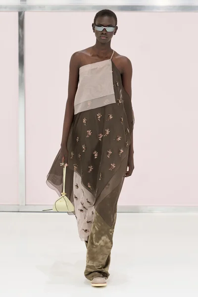 Look 35